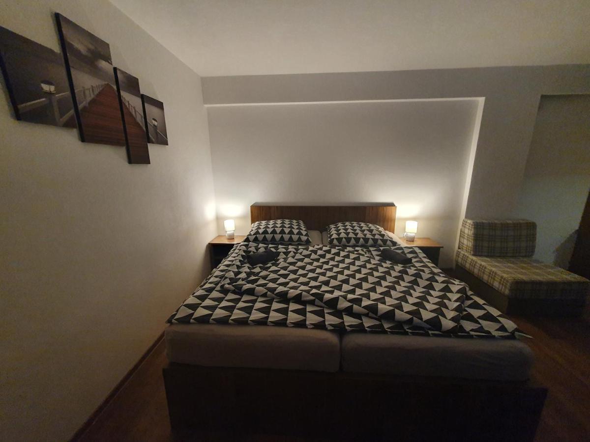 Apartmanovy Dom Stela Lägenhet Bešeňová Exteriör bild