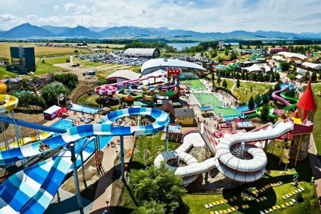 Apartmanovy Dom Stela Bešeňová Exteriör bild
